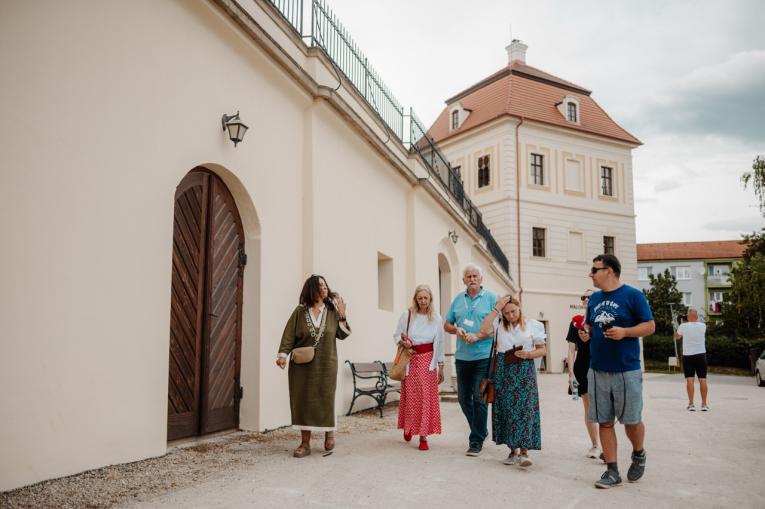 Výletné autobusy pokračujú aj na&nbsp;jeseň a&nbsp;v zime